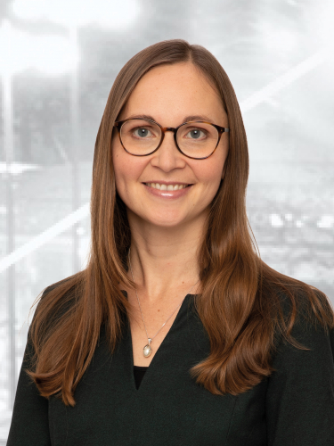 Dr. Sarah Holzapfel