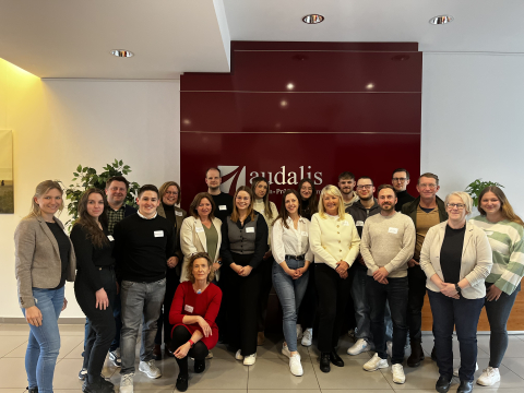 Personaler aus Dortmunder Unternehmen beim Auftakt zum Workshop "Azubi Headhunter"